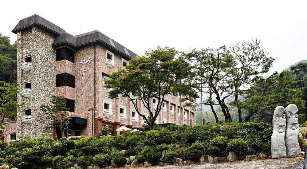 Unique Hotel Namoo Cheongju Exteriör bild